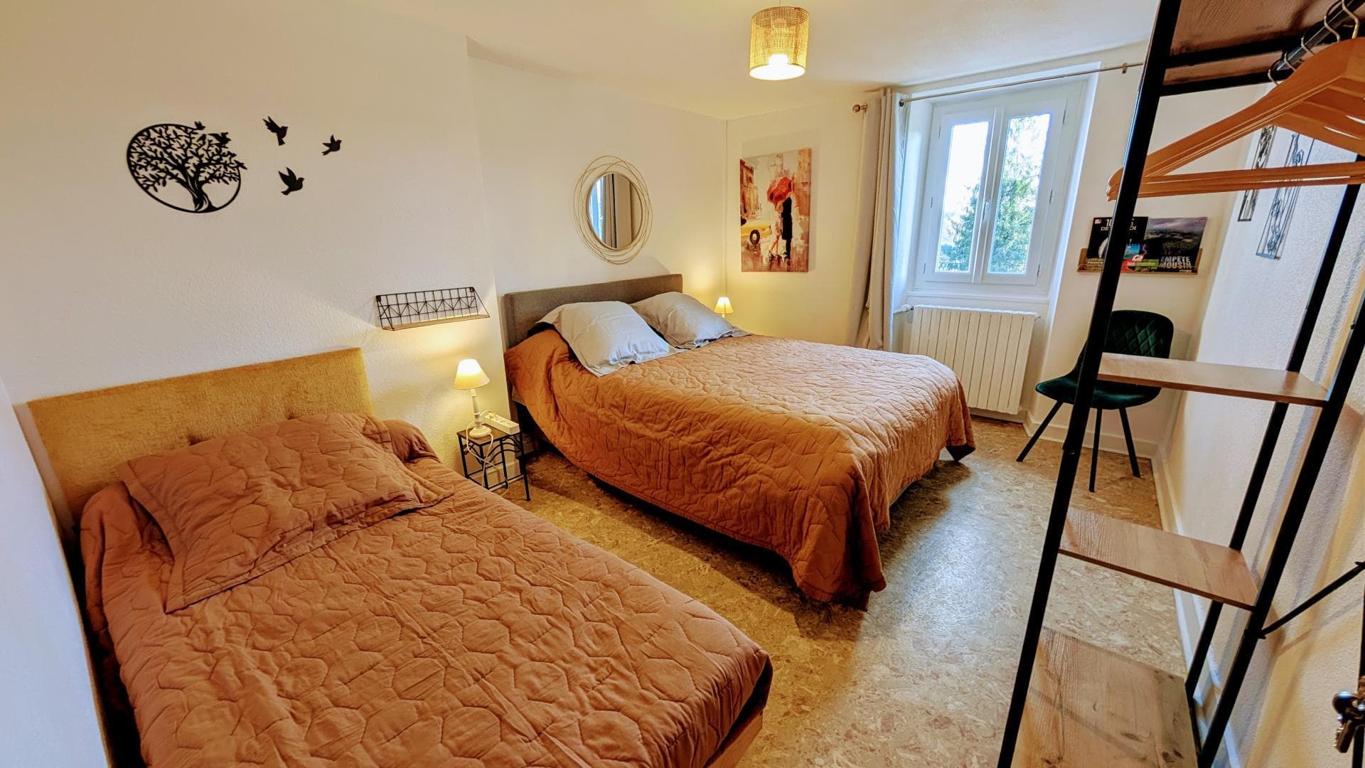 gite de Villetelle sur la commune de Cheissoux en Haute-Vienne - Limousin - Nouvelle Aquitaine - chambre étage_19