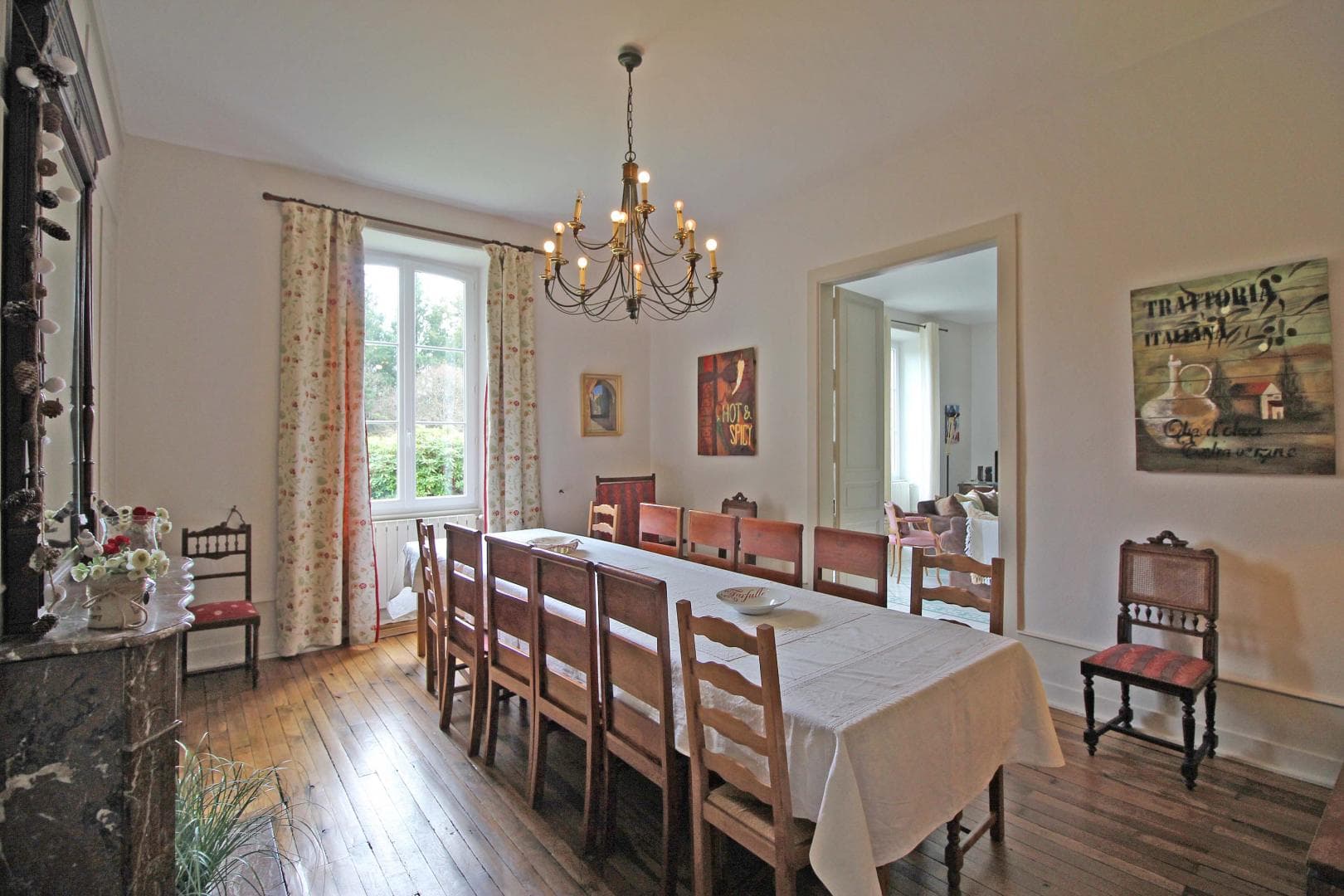Gite "Brenac Jeune" à Eymoutiers en Haute-Vienne (Nouvelle Aquitaine)- salle à manger_12