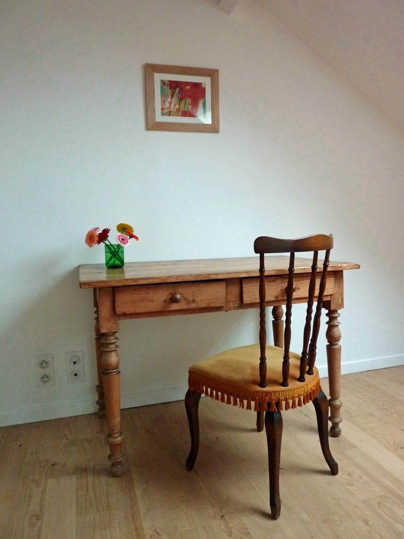 Gîte de Chalendeix à Nedde en Haute-Vienne (Limousin en Nouvelle Aquitaine). Chambre rouge 2nd étage._25
