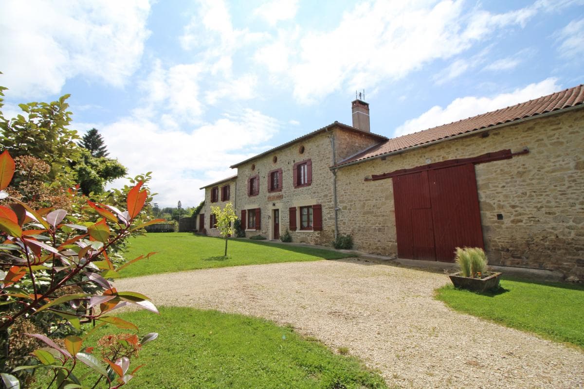 Gîte des Dâmes à Saint Léonard de Noblat en Haute-Vienne (Nouvelle-Aquitaine)_54