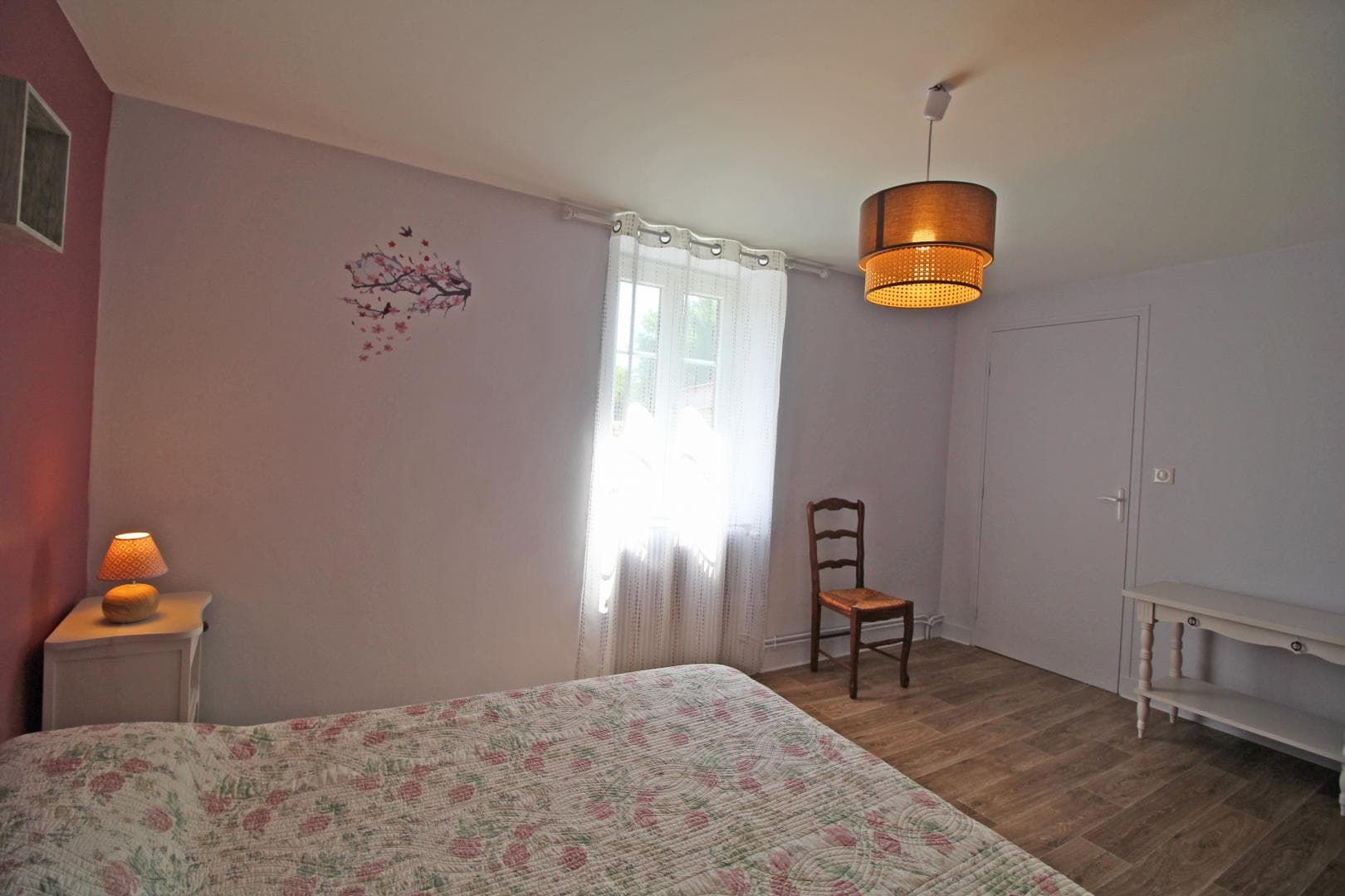 Gîte des Dâmes à Saint Léonard de Noblat en Haute-Vienne (Nouvelle Aquitaine) - chambre étage_33