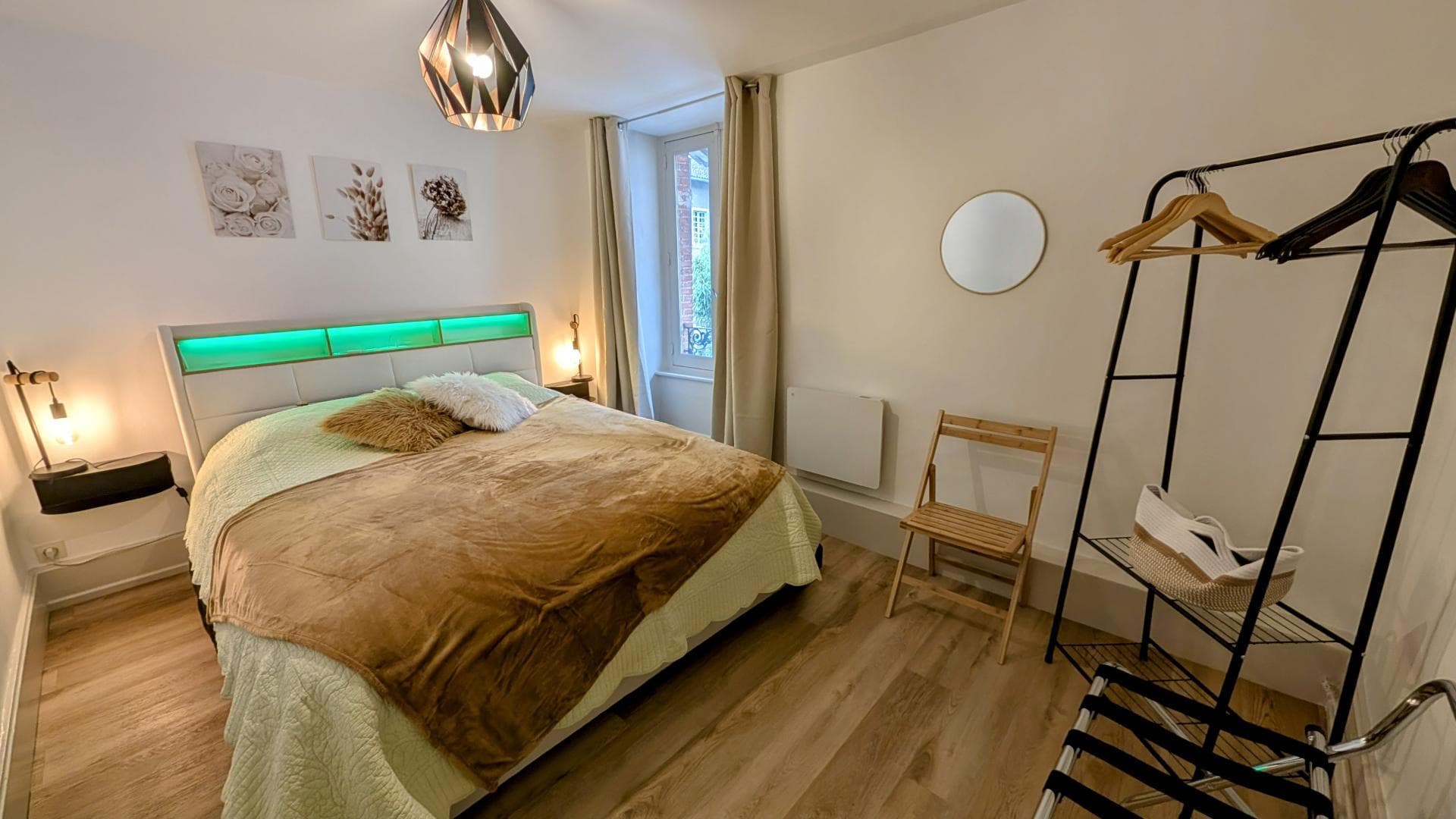 l'appartement de Saint Léo situé sur la commune de Saint Leonard de Noblat en Haute-Vienne - chambre 2_1