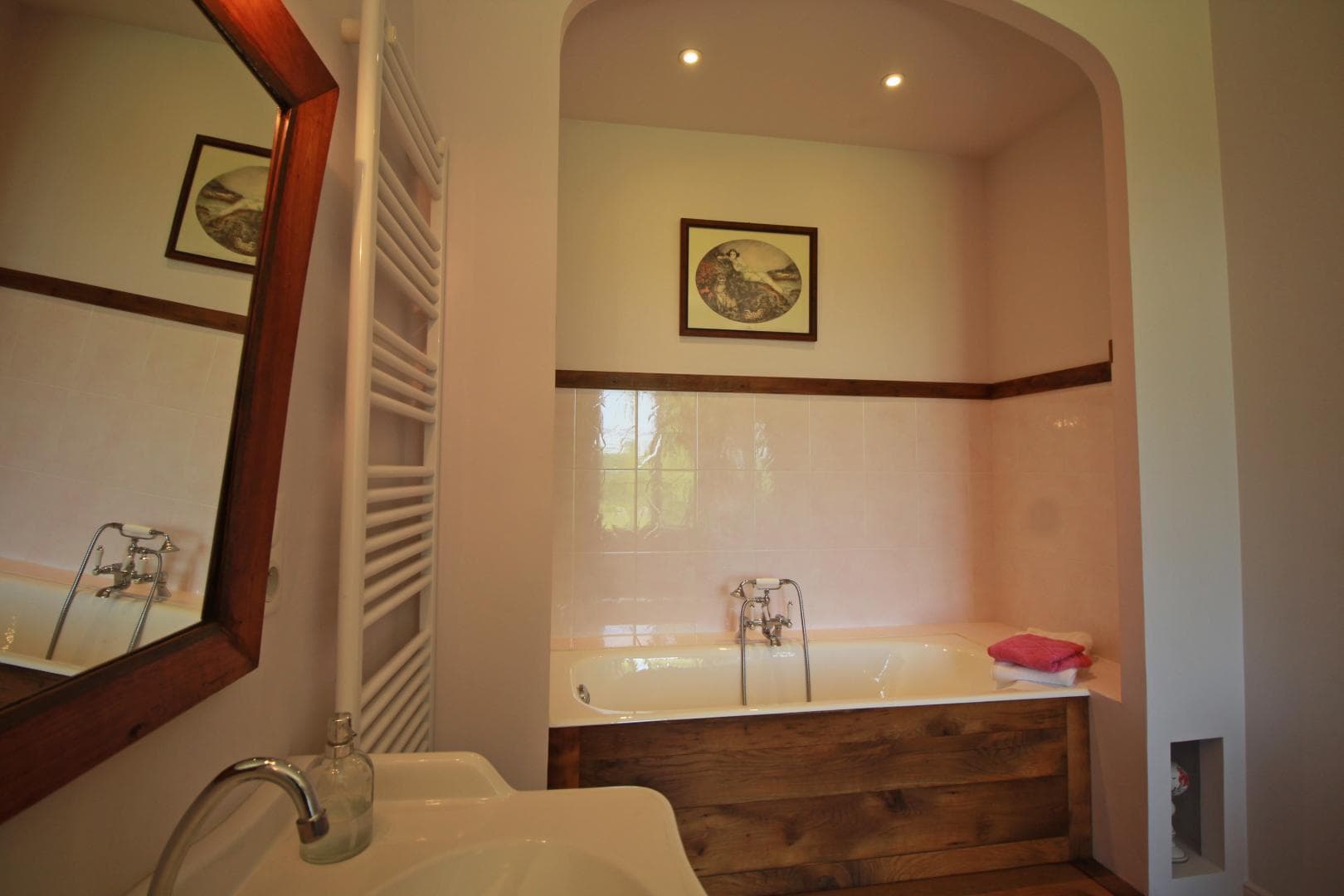 Salle de bain de la chambre de Minane au Masbareau,Chambre et Table d'Hôtes de Charme à Royères Haute-Vienne Limousin Nouvelle Aquitaine_7
