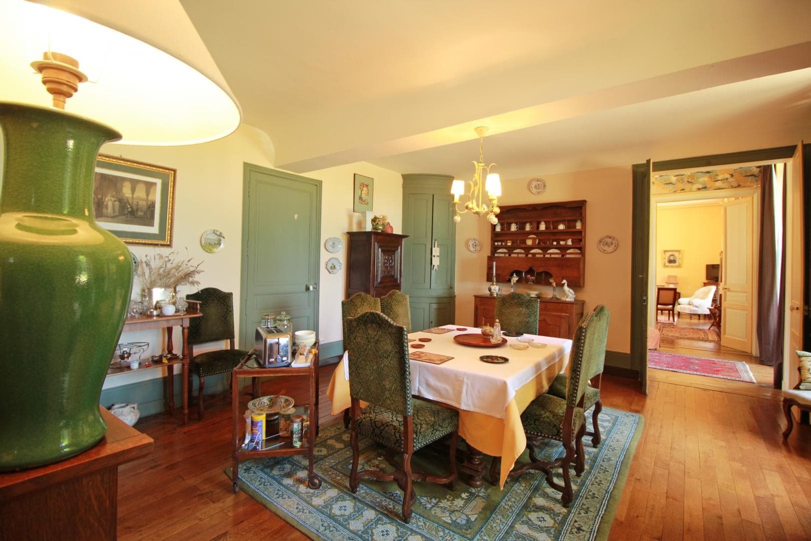 La salle des petits déjeuner "Le Masbareau" Chambres et Table d'Hôtes de Charme à Royeres en Haute-Vienne Limousin Nouvelle Aquitaine_26