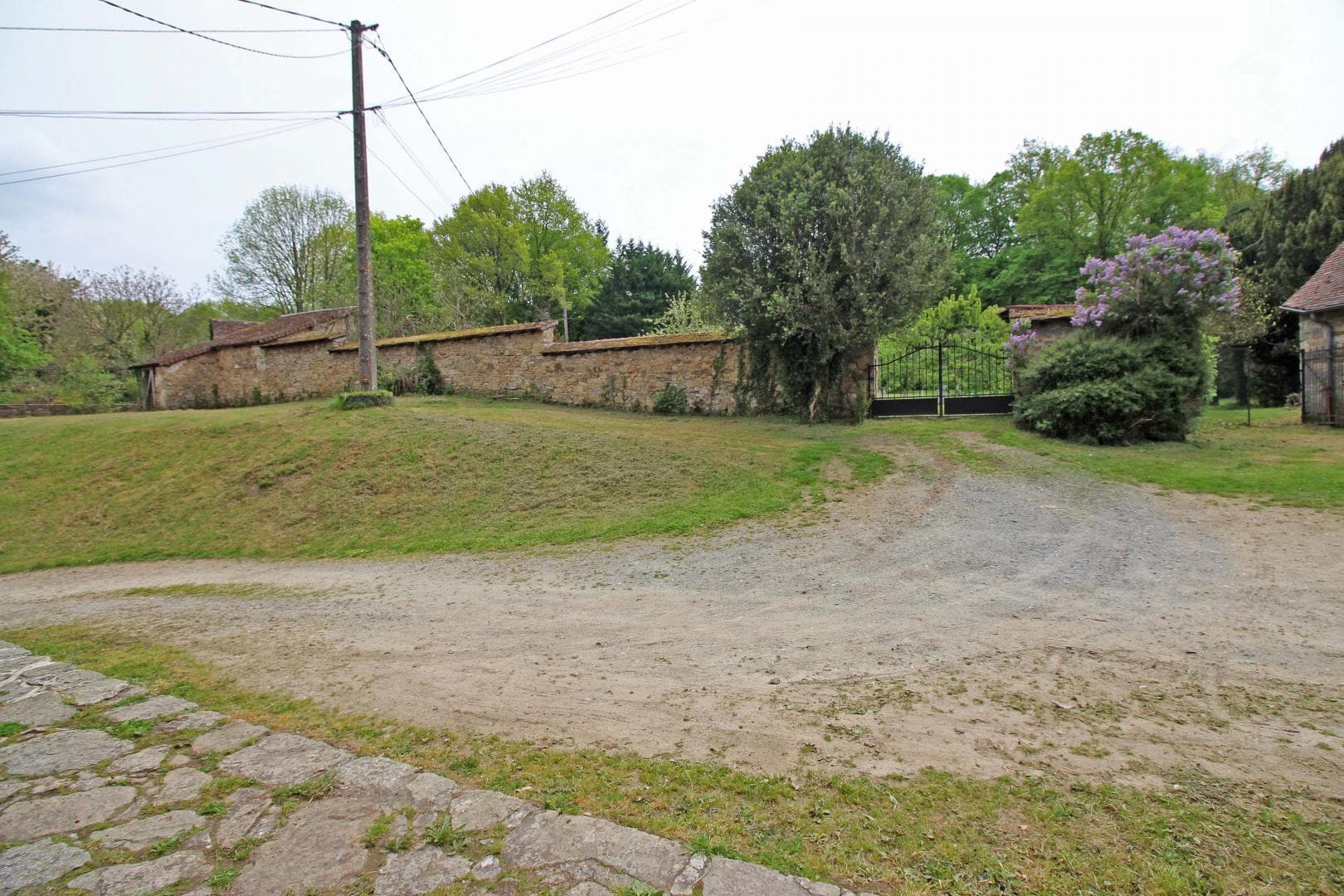 Gite de la maison du potager à Montintin, commune de Chateau Chervix_21