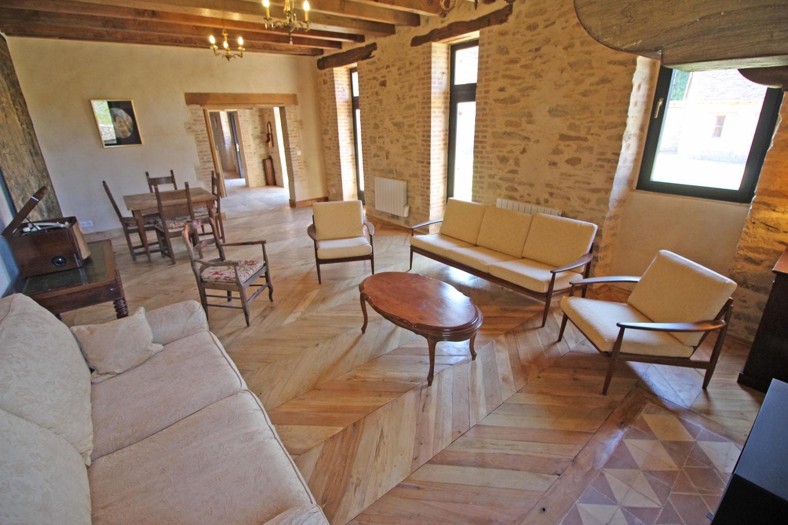 Gite la pommeraie au domaine de Montintin commune de Chateau Chervix en Haute-Vienne_9