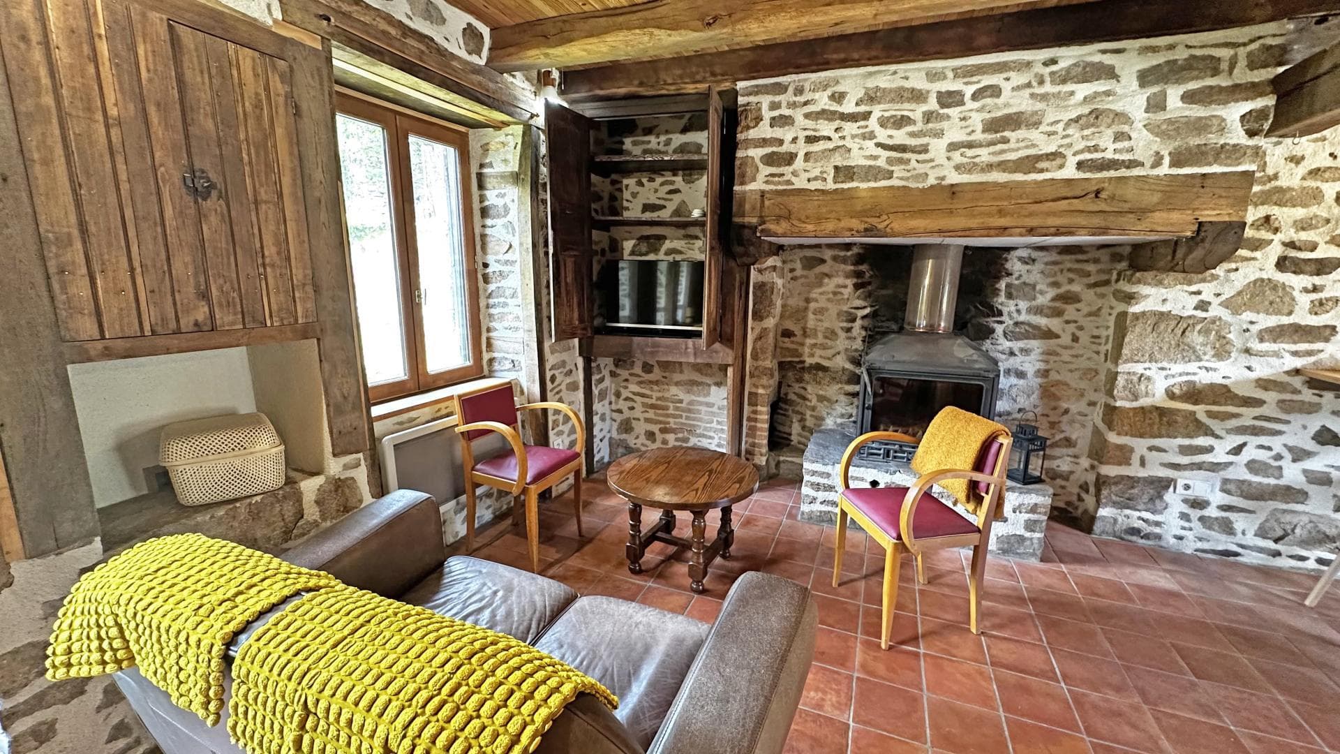 Gîte "La Petite Maison" à Château-Chervix en Haute-Vienne (Nouvelle Aquitaine)_11