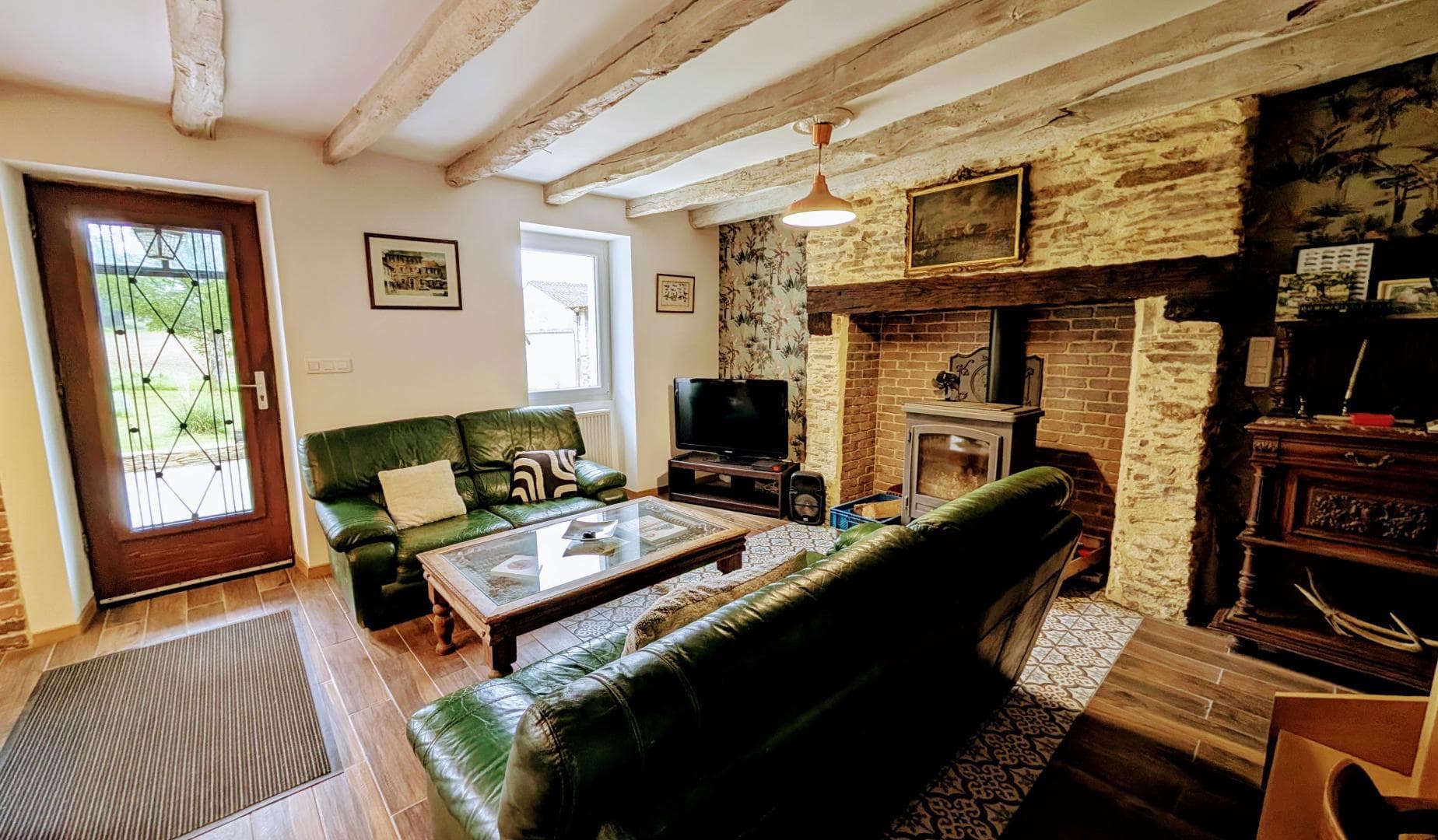 Gite du Clos du Got à Saint Yrieix La Perche en Haute-Vienne - la chambre de l'étage_8
