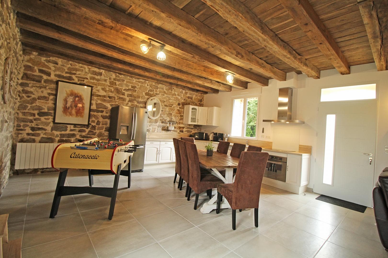 Gîte 'La réserve' à Saint Yrieix la Perche en Haute-Vienne (Nouvelle Aquitaine)
ESPACE SEJOUR ET CUISINE_10