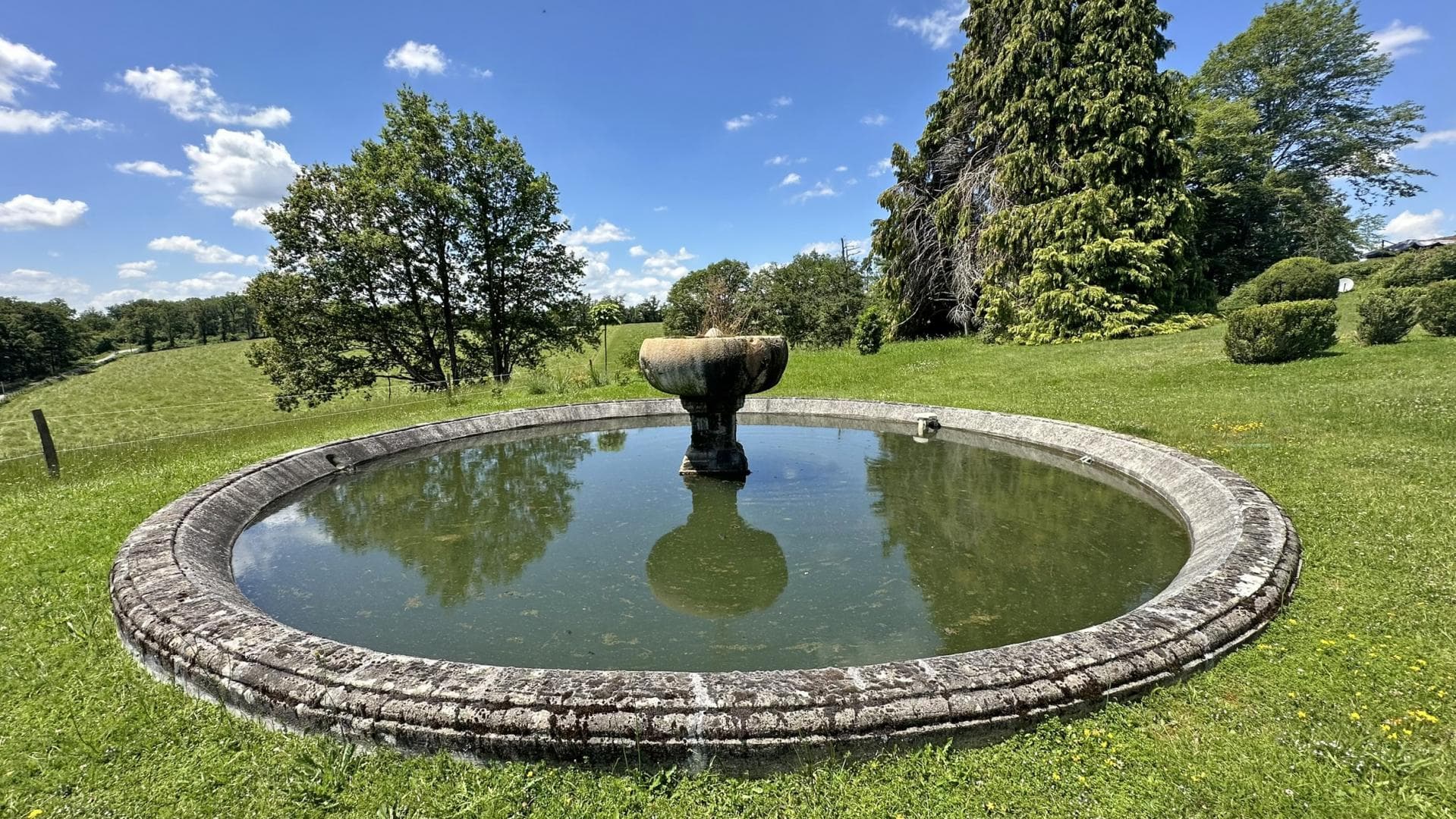 Le Petit Château à Vicq sur Breuilh en Haute-Vienne (Nouvelle Aquitaine)_64