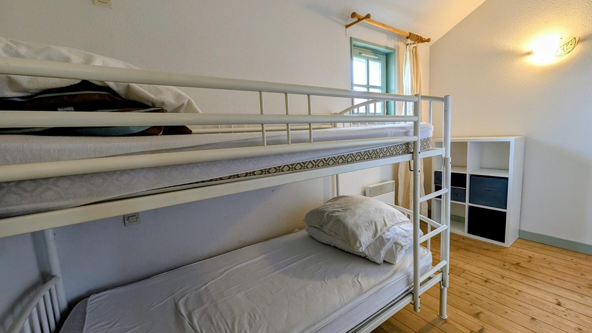 Gite "Pierrelaine - Etang de La Roche" à Meuzac en Haute-Vienne (Limousin)- chambre lits superposés_9