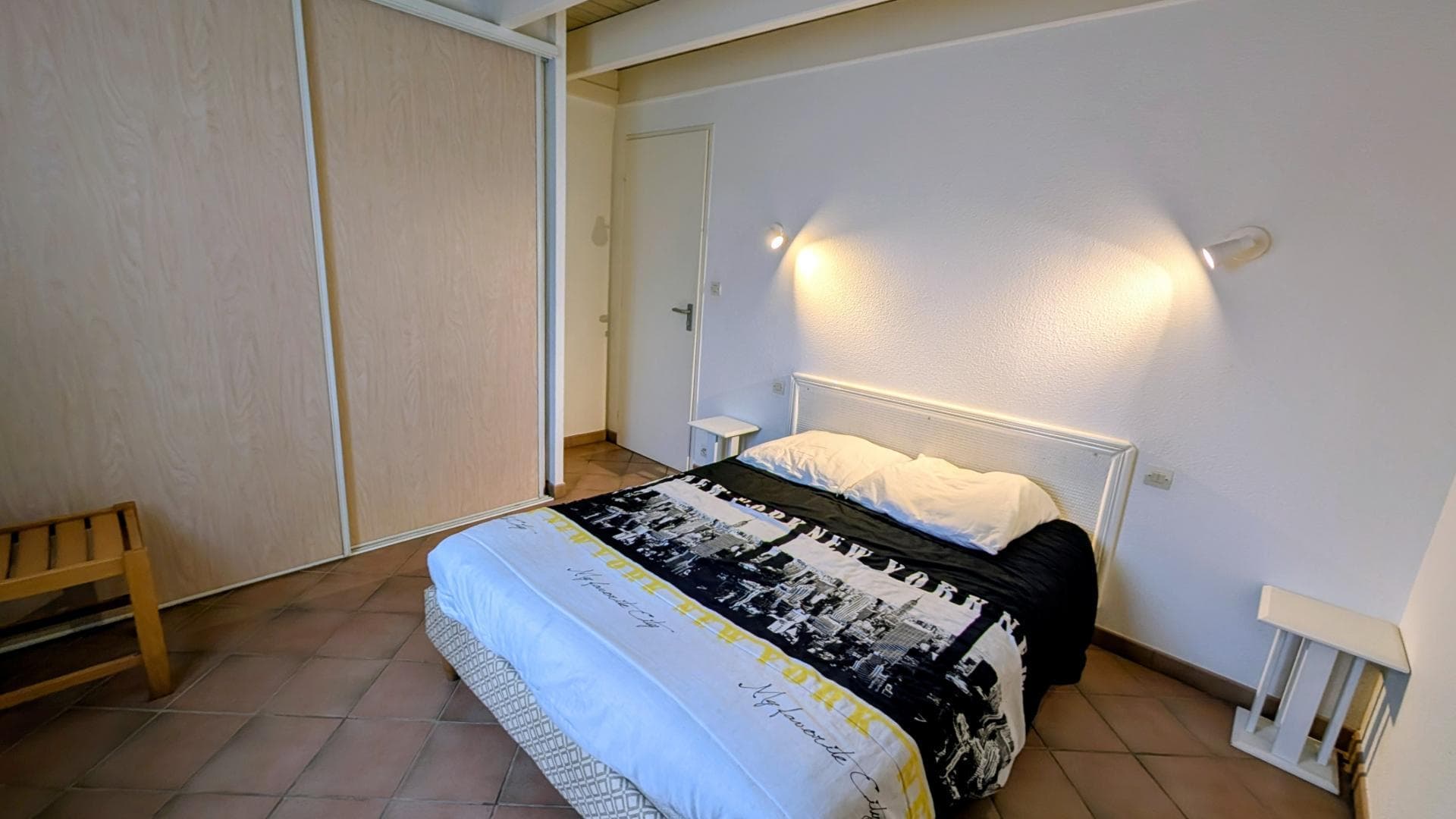 Gite "Chavagnac - Etang de La Roche" à Meuzac en Haute-Vienne (Limousin)- chambre rez de chaussée_8