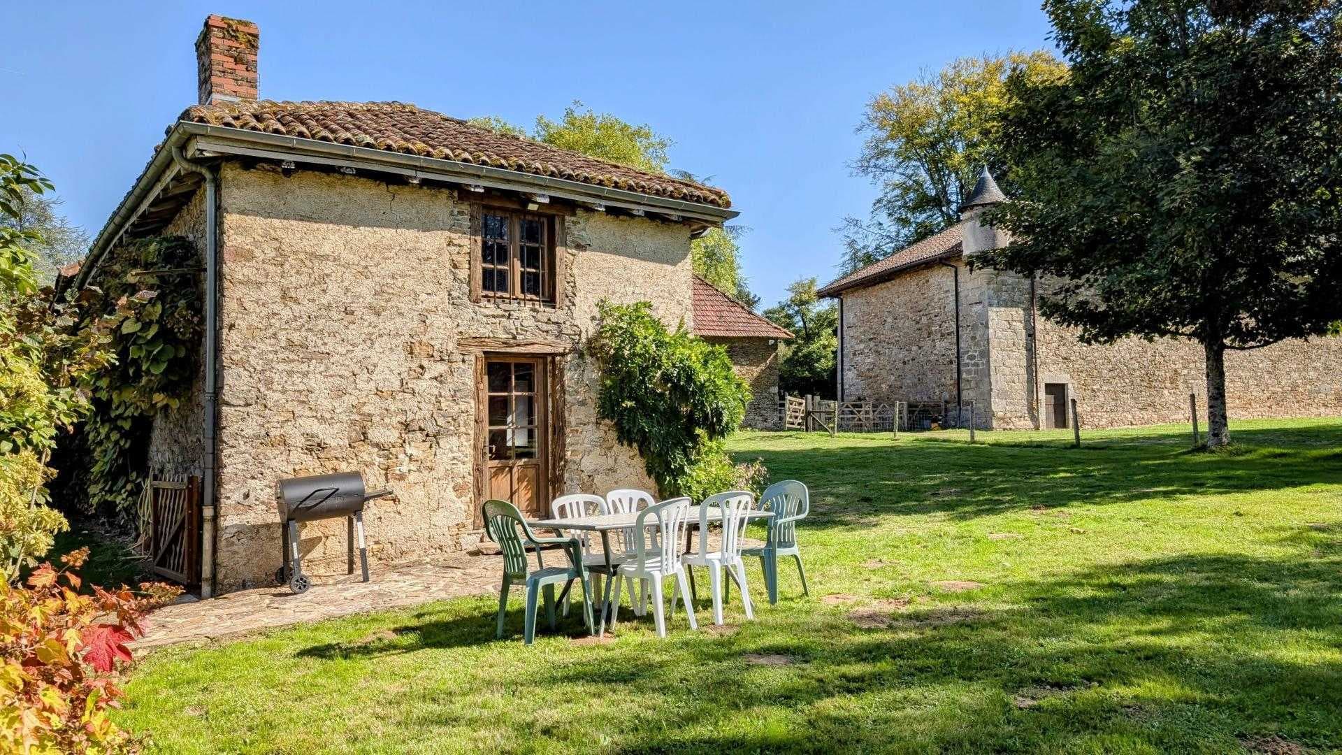 Gite du Canal à Brie, commune de Champagnac La Riviere en Haute-Vienne_2