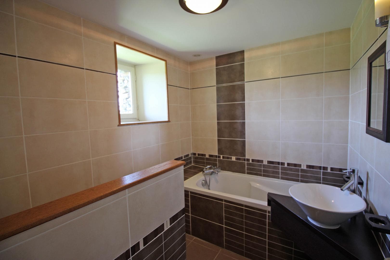 Gite" La Feuillardière" à Champagnac La Riviere en Haute-Vienne salle de bain "italienne"_30