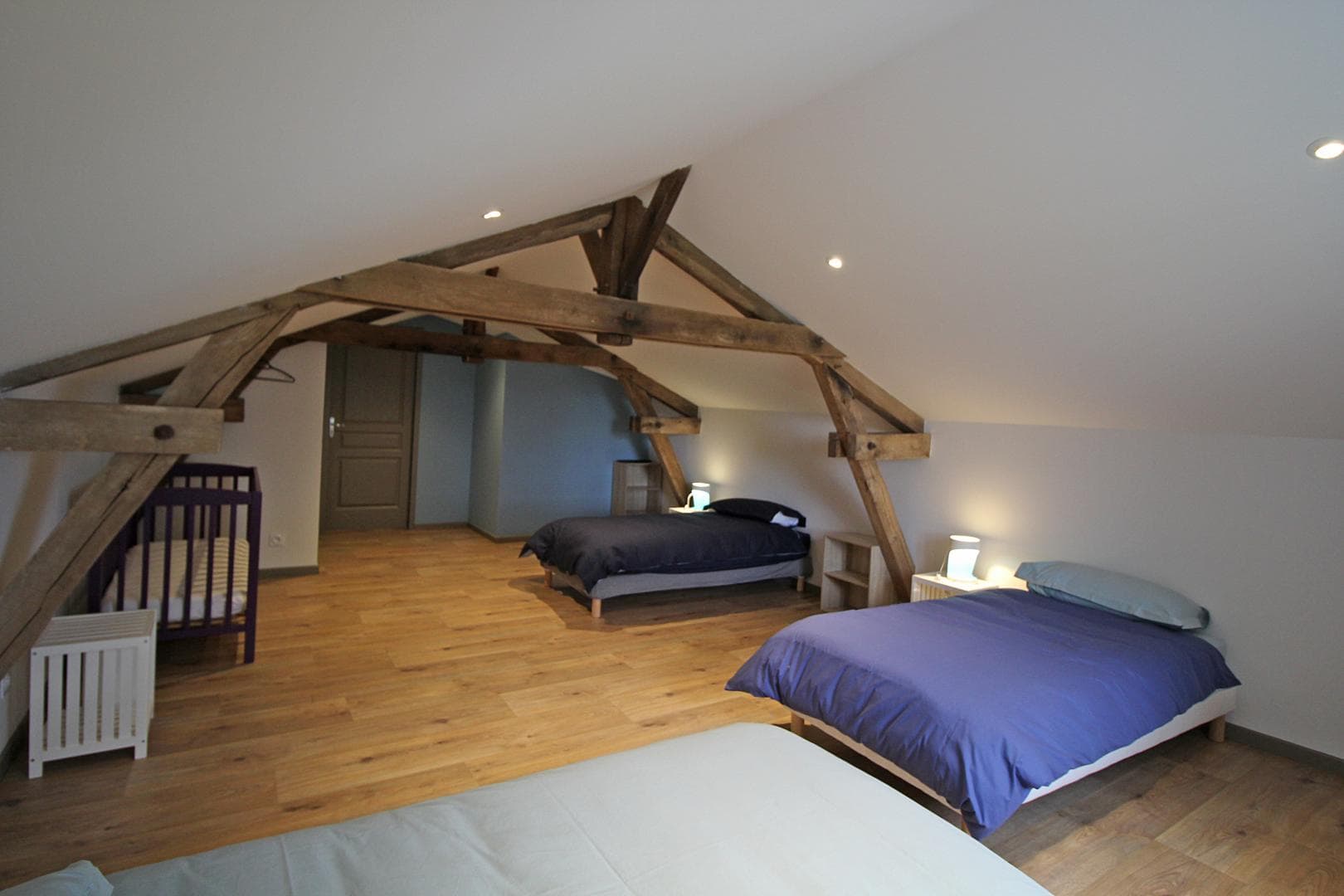 Gîte de 'La Reille' à Cussac en Haute-Vienne (Nouvelle Aquitaine)- chambre bleue 2 à l'étage_39