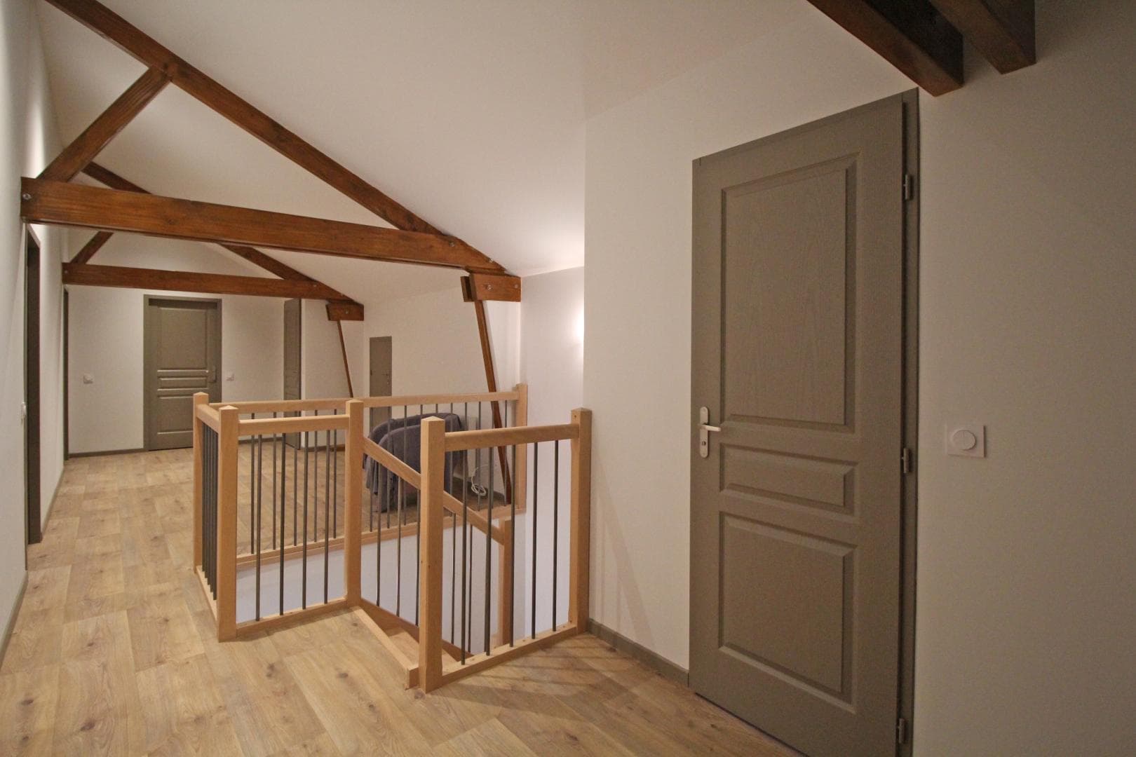 Gîte de 'La Reille' à Cussac en Haute-Vienne (Nouvelle Aquitaine)- palier de l'étage_24