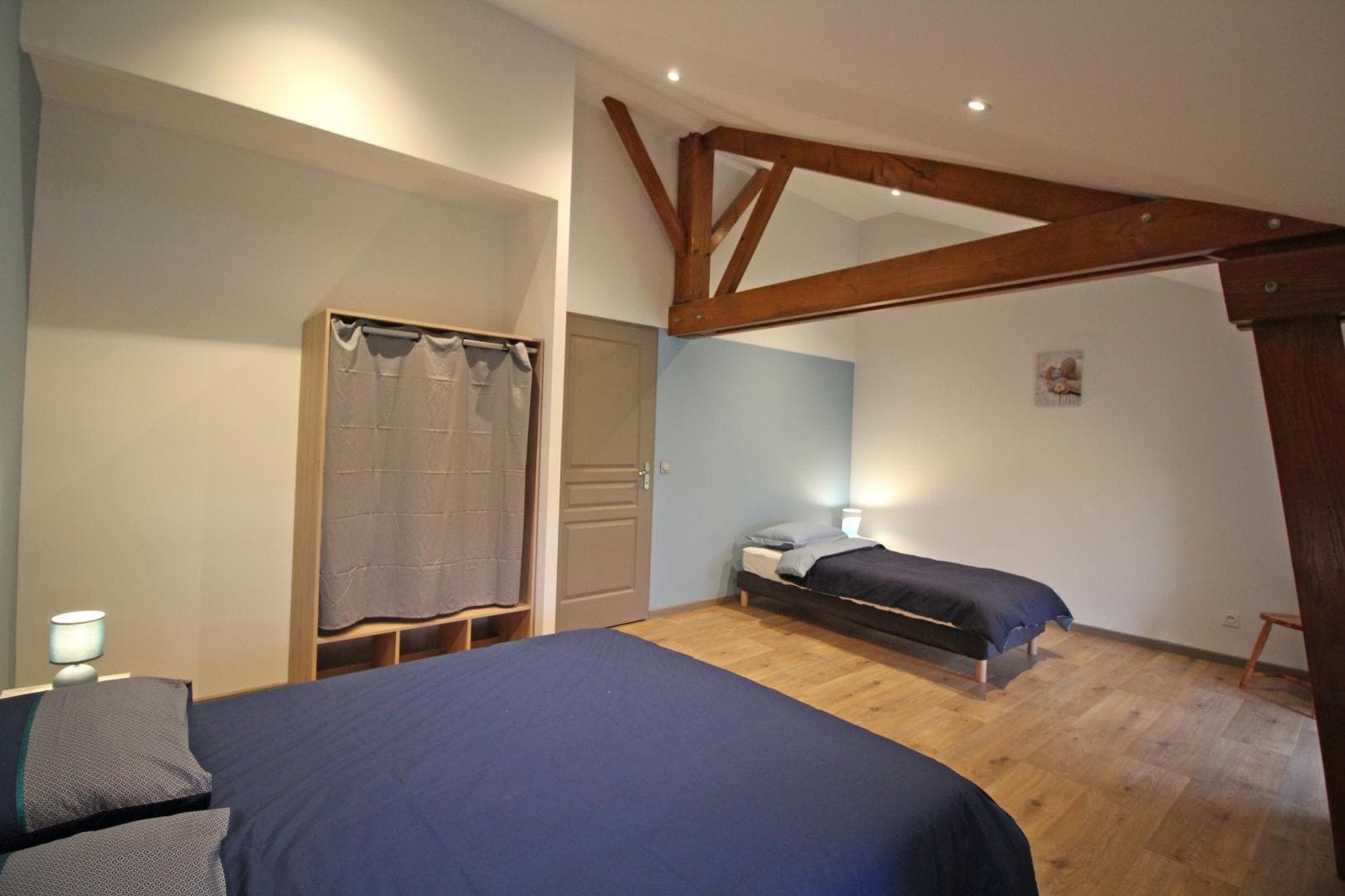 Gîte de 'La Reille' à Cussac en Haute-Vienne (Nouvelle Aquitaine)- chambre bleue à l'étage_31