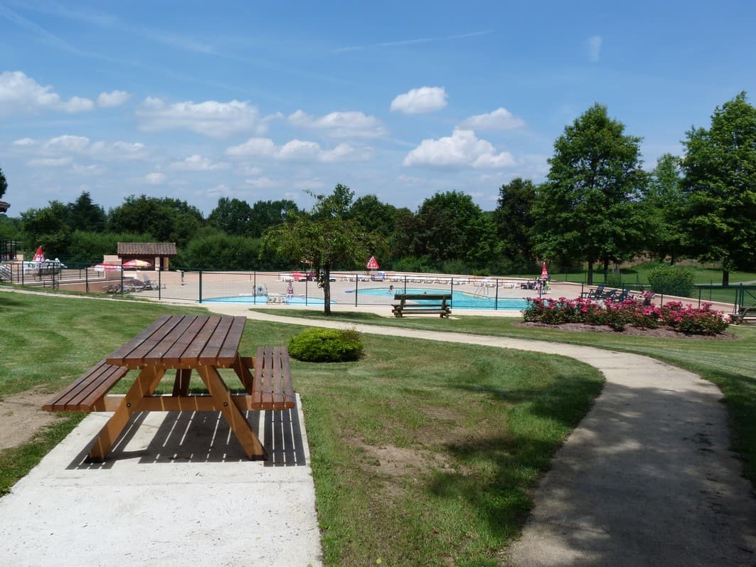 Gite "Les Ribières" à Les Cars en Haute-Vienne (Nouvelle Aquitaine) - Piscine_11
