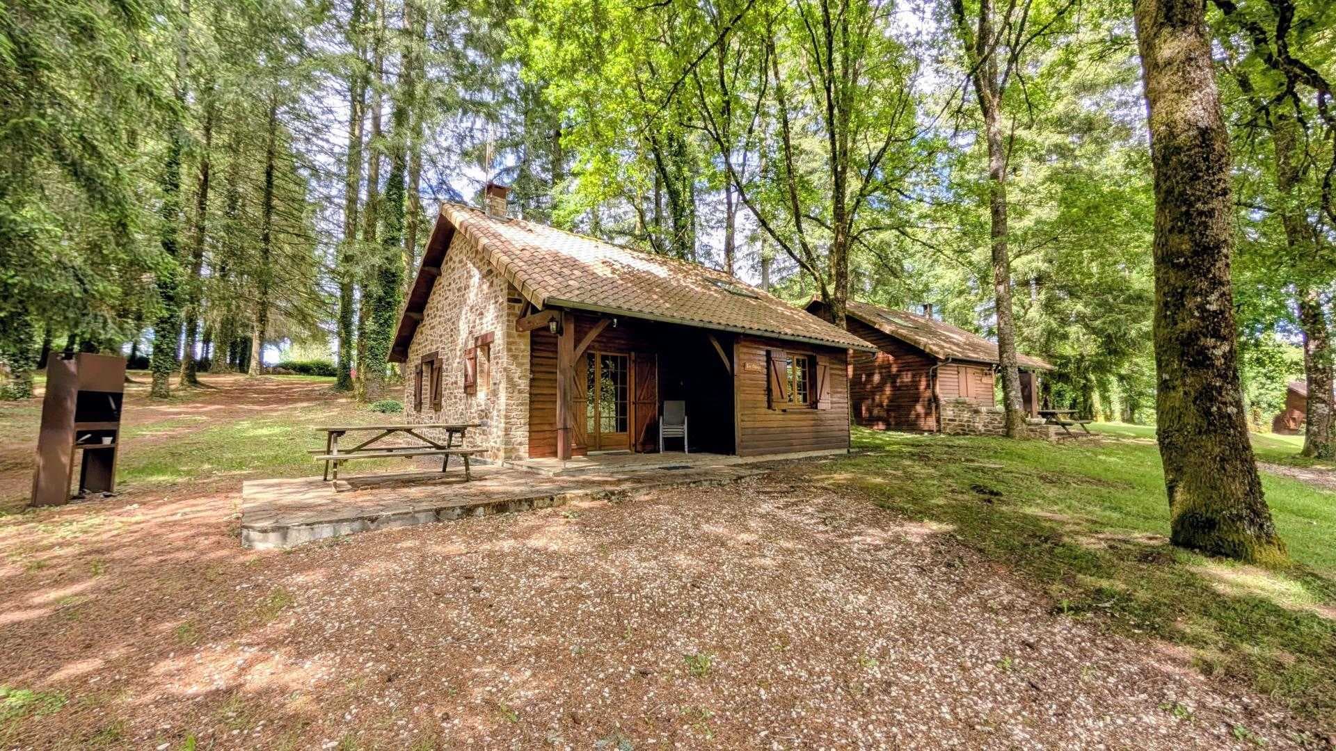 Gîte Les chênes - Le hameau de la Maridèle à Cussac en Haute-Vienne_1