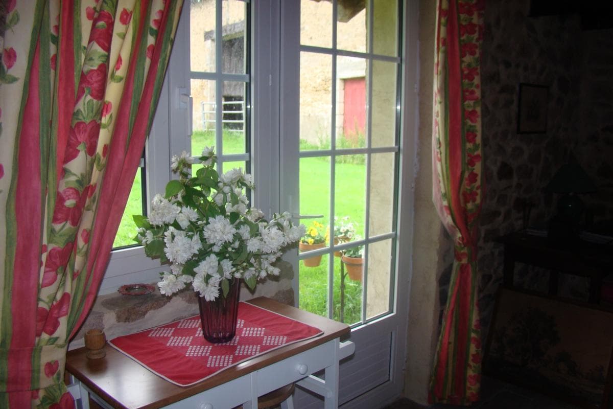 Chambre d'hôtes " Le Coudert " à Chéronnac en Haute-Vienne (Nouvelle Aquitaine). La petite maison._22