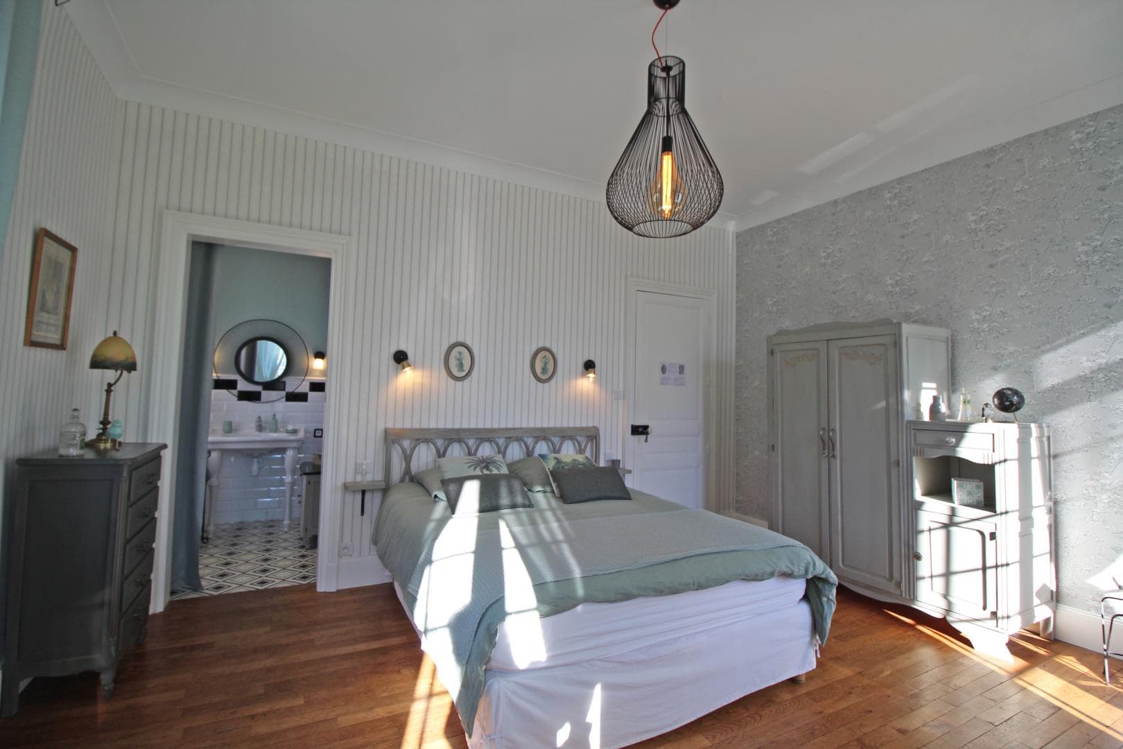 Chambre d'hôtes "Au fil du temps" à châlus - chambre Belle Epoque_28