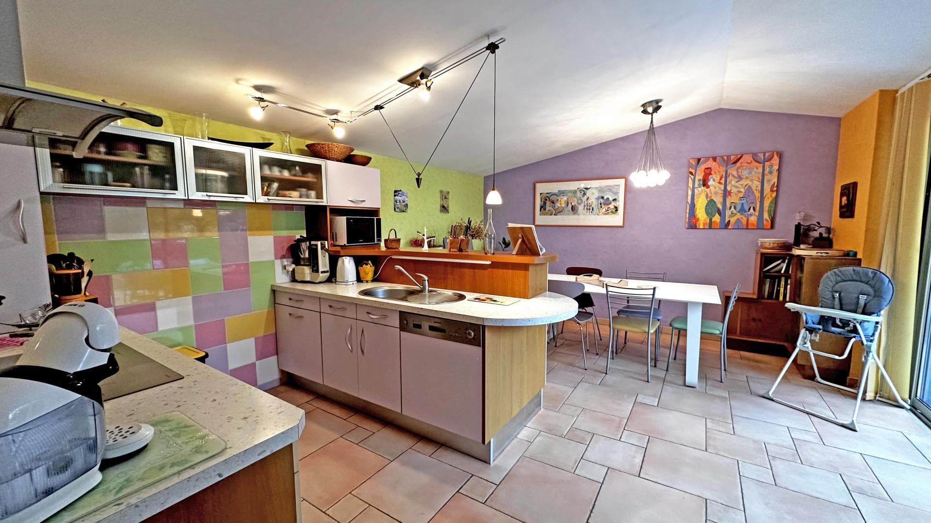 La Maison des couleurs à Saint Brice sur Vienne en Nouvelle Aquitaine (Haute-Vienne)_16