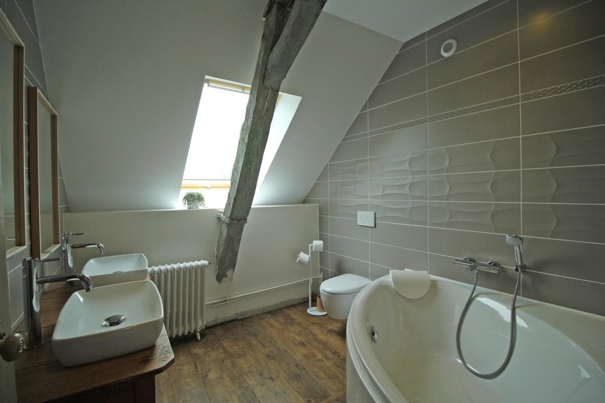 Gîte Le Boucheron à Beynac en Haute-Vienne (Limousin), salle de bain - 2ème étage_32