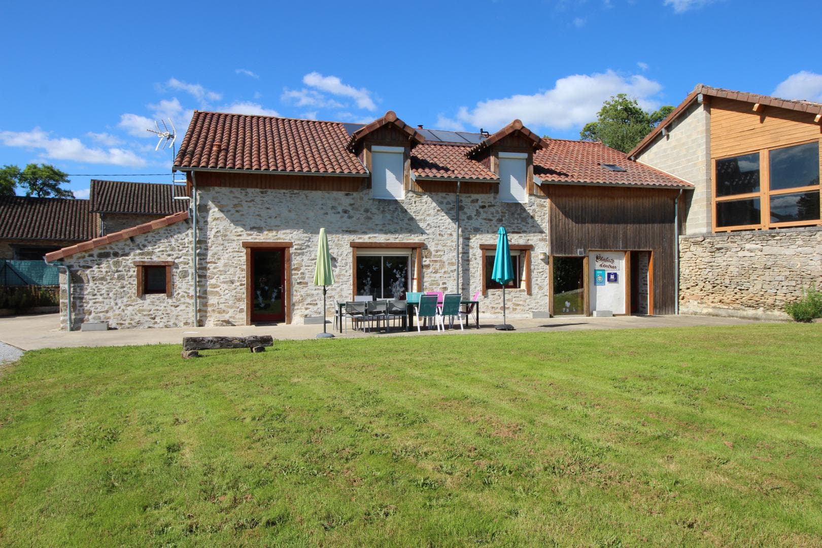 Gite "Chabatz d'entrar à Pouleinat" commune d'Eyjeaux en Haute-Vienne (Limousin en Nouvelle Aquitaine)_25