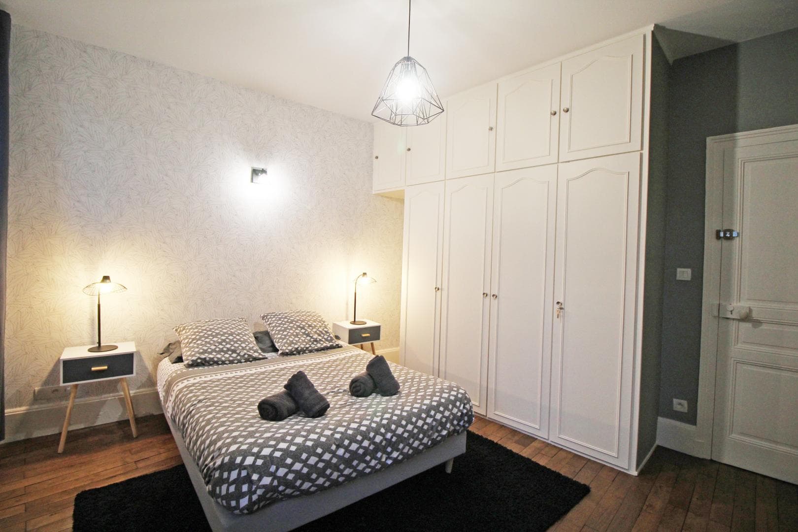 La Maison Haussmannienne à Limoges en Haute-Vienne (Nouvelle Aquitaine)- chambre 1 - 1er étage_11