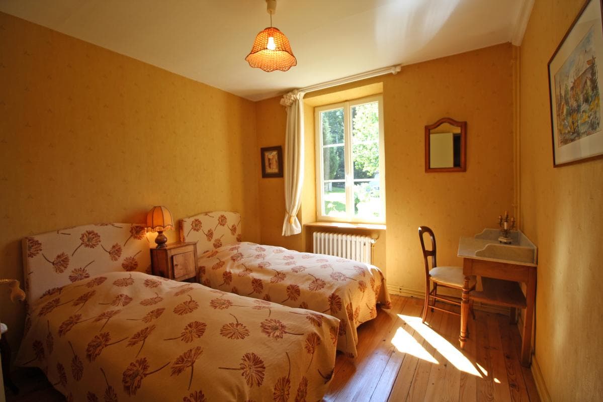 Chambre d'hôtes de la Ferme de la Roche à Bonnac la Côte en Haute-Vienne (Limousin)- Suite familiale Vert Limousin_12