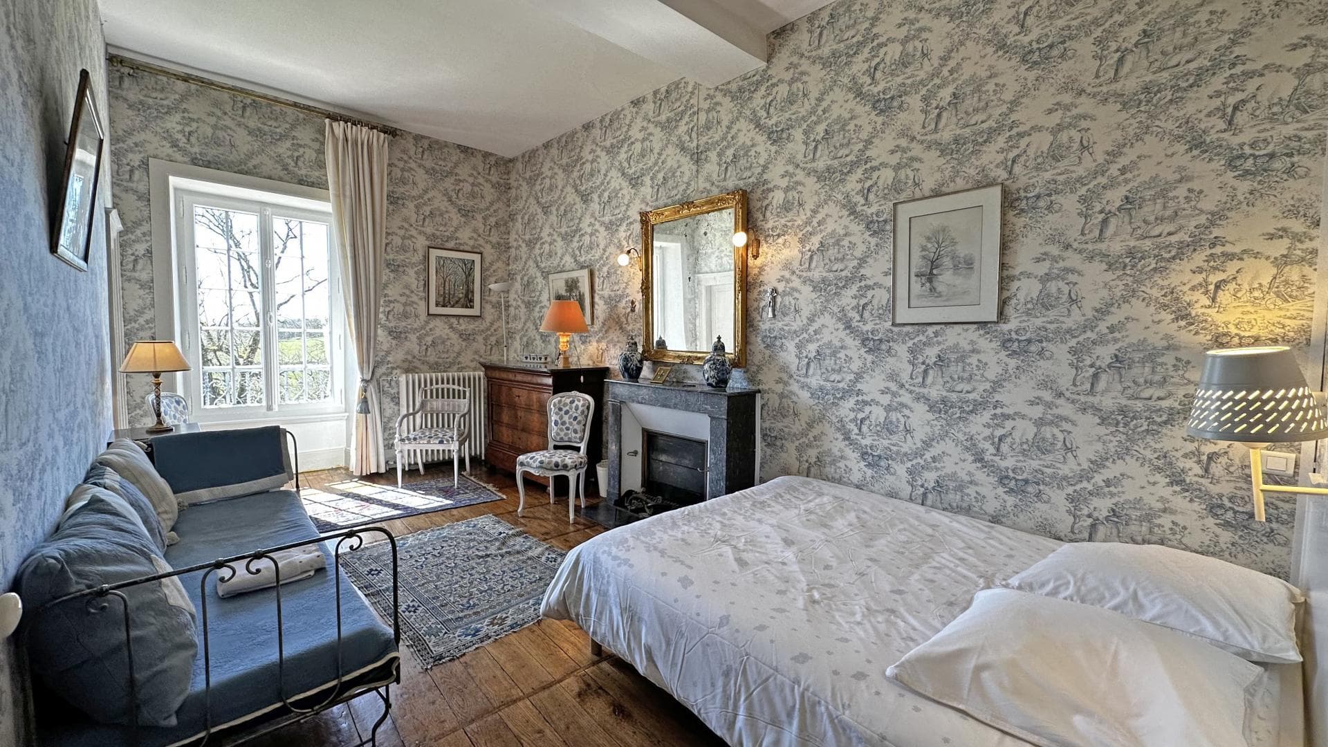 Chambre d'hôtes "Le Chateau De La Chabroulie" à Isle en Haute-Vienne (Nouvelle Aquitaine)_69