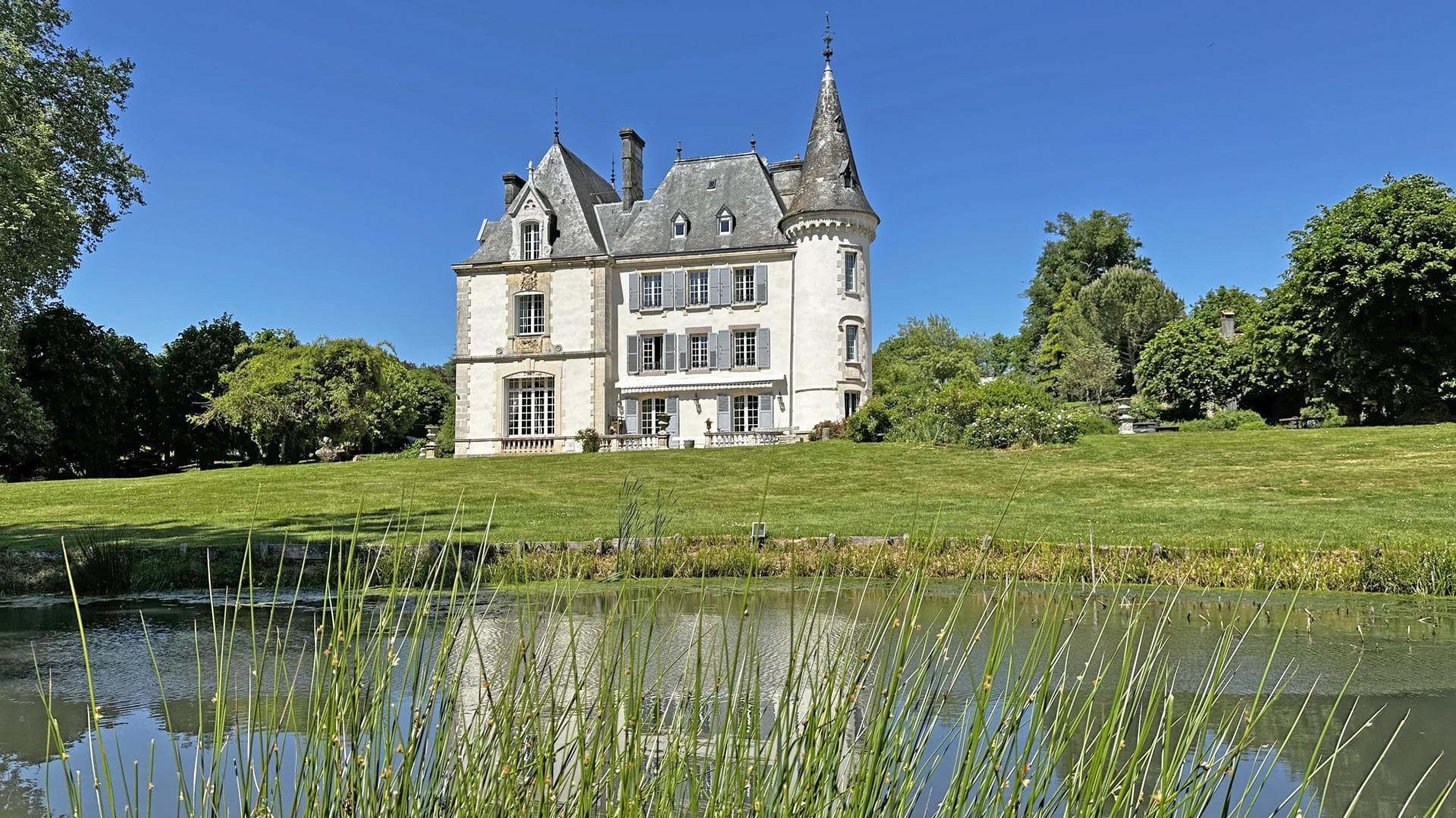Chambre d'hôtes "Le Chateau De La Chabroulie" à Isle en Haute-Vienne (Nouvelle Aquitaine)_75