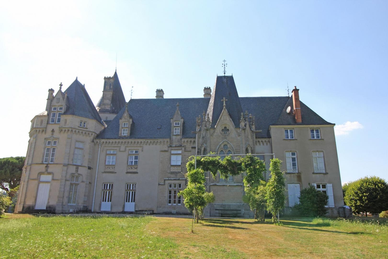 Château de Bort à Saint Priest Taurion en Haute-Vienne (Nouvelle Aquitaine)_52