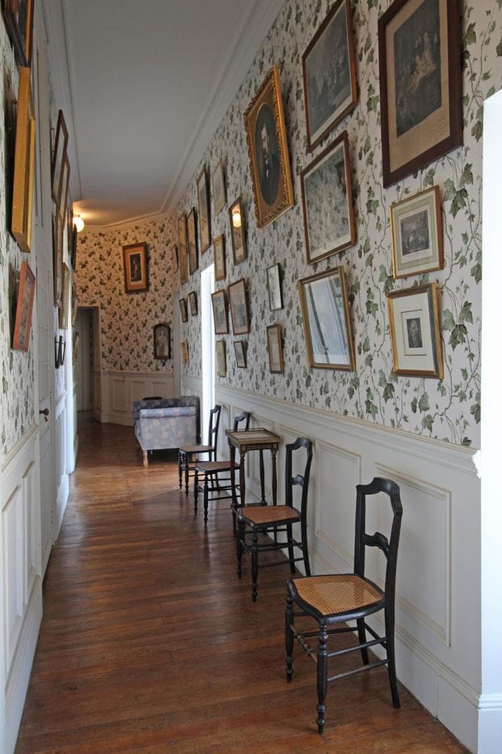 Château de Bort à Saint Priest Taurion en Haute-Vienne (Nouvelle Aquitaine)- Couloir vers les chambres d'hôtes_19