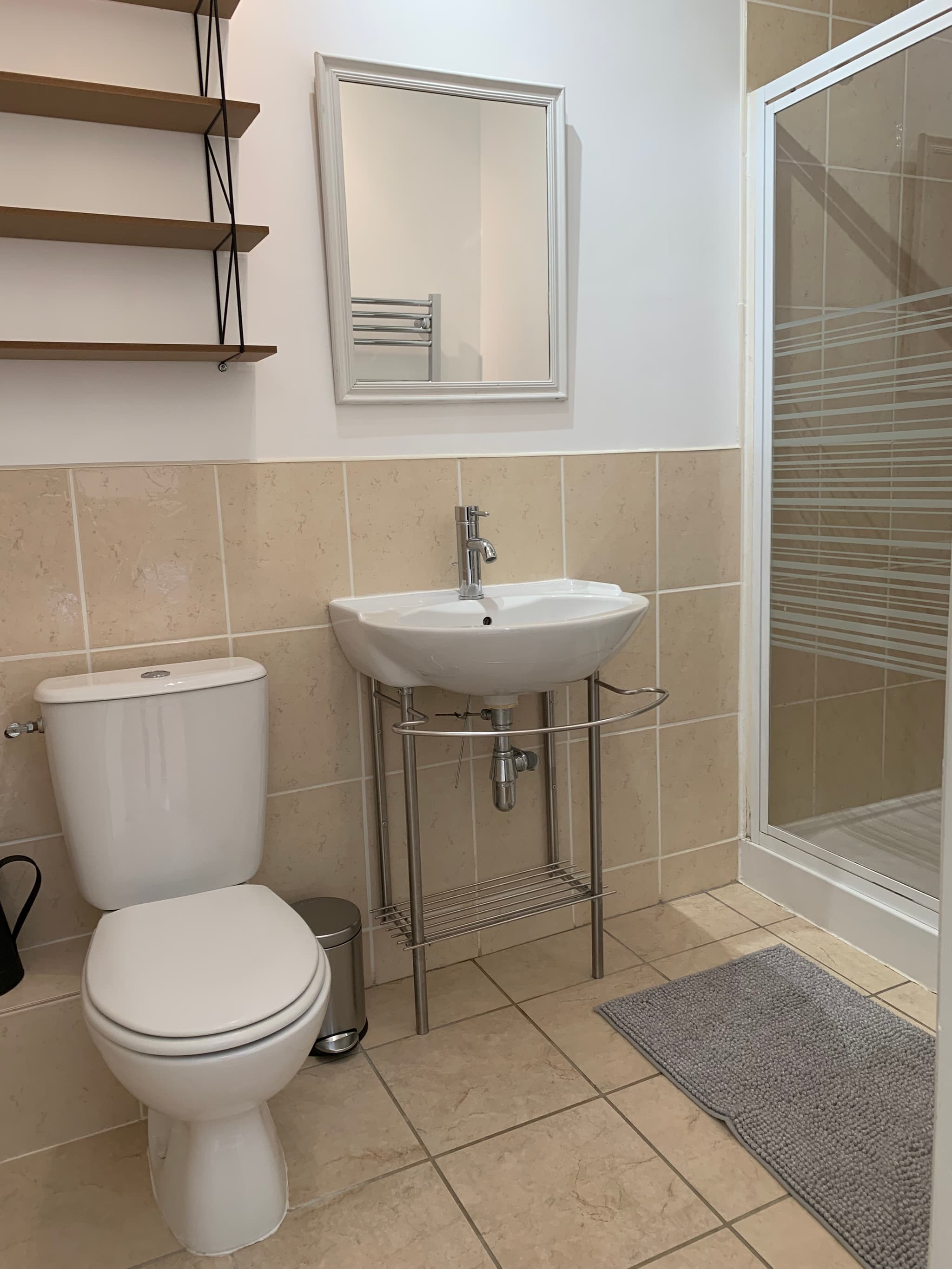 Salle d'eau chambre 1