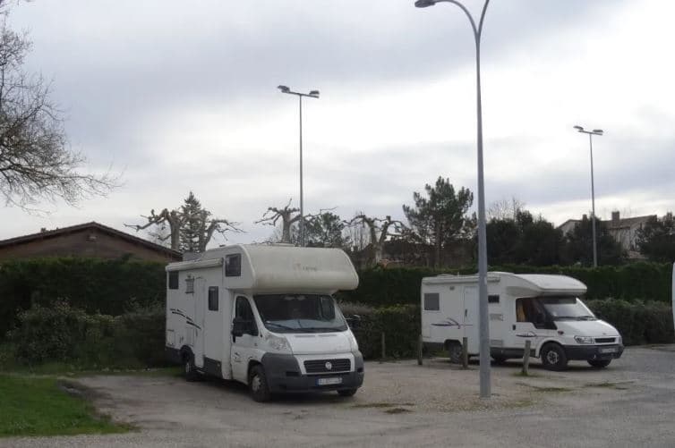 ACC Villeréal (parking des Rivierettes)