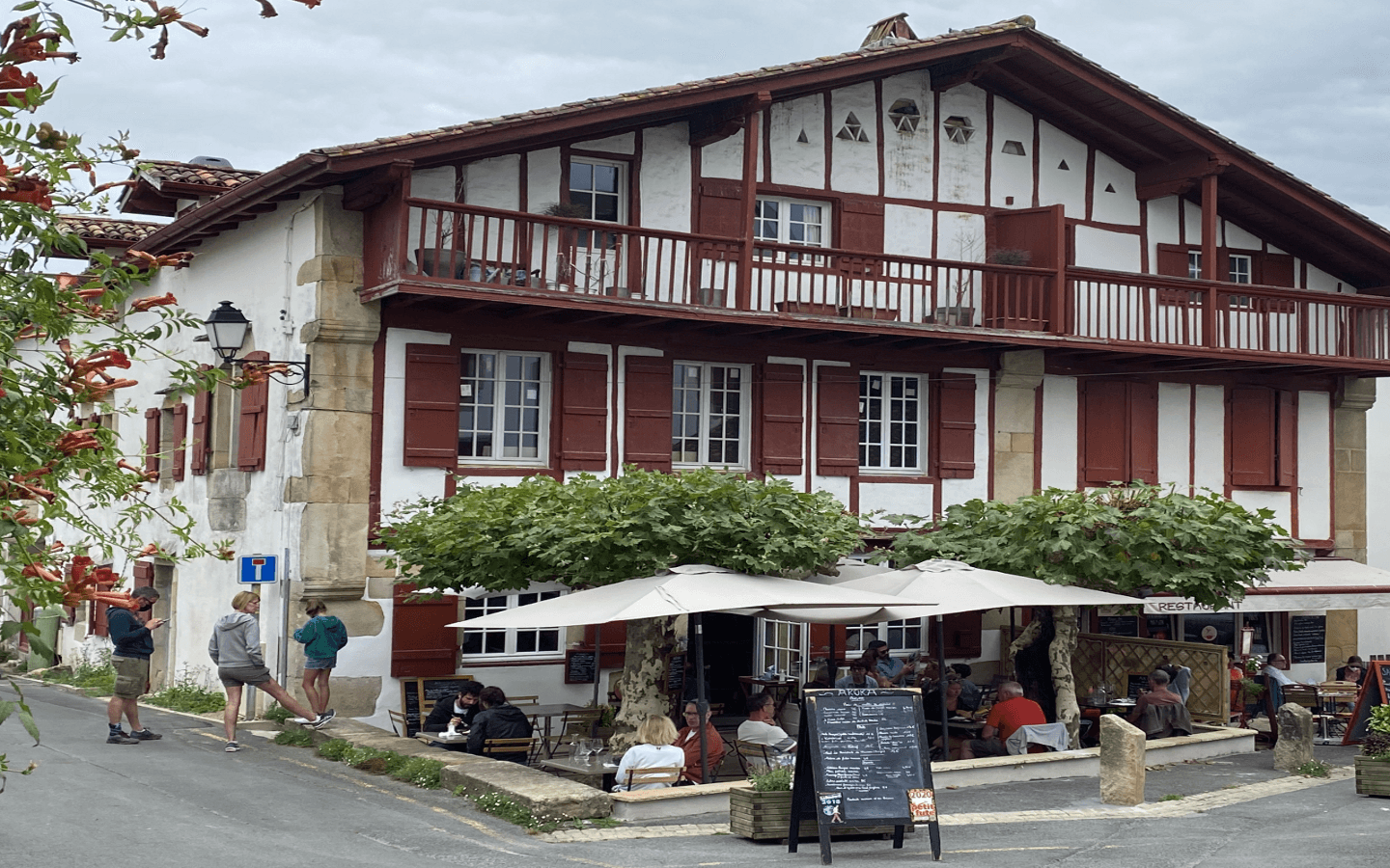AKOKA Terrasse
