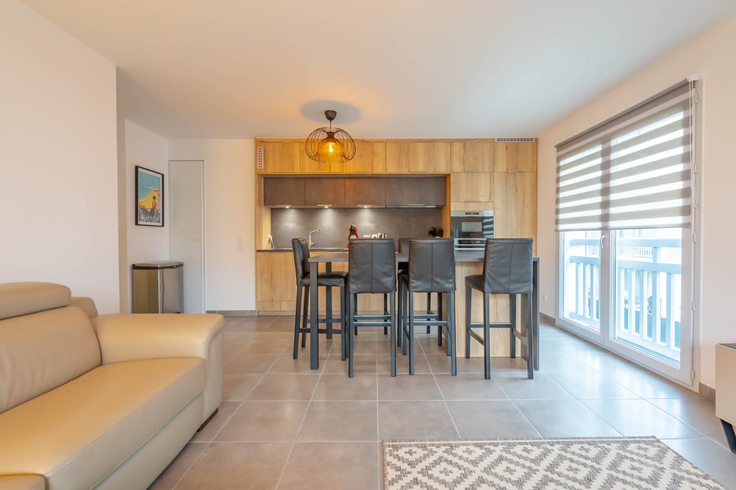 APPARTEMENT MAHARIN ANG2357