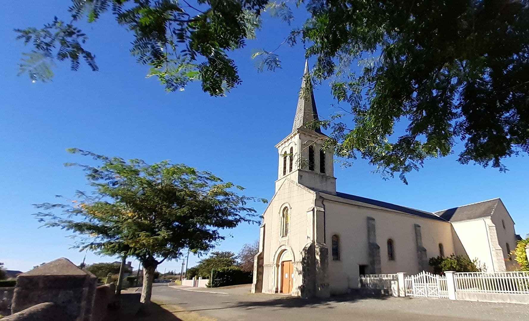 AUBIGNY_EGLISE1