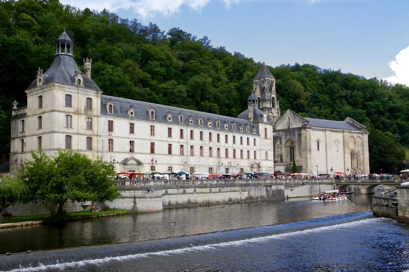 Abbatiale Saint-Pierre de Brantôme_1
