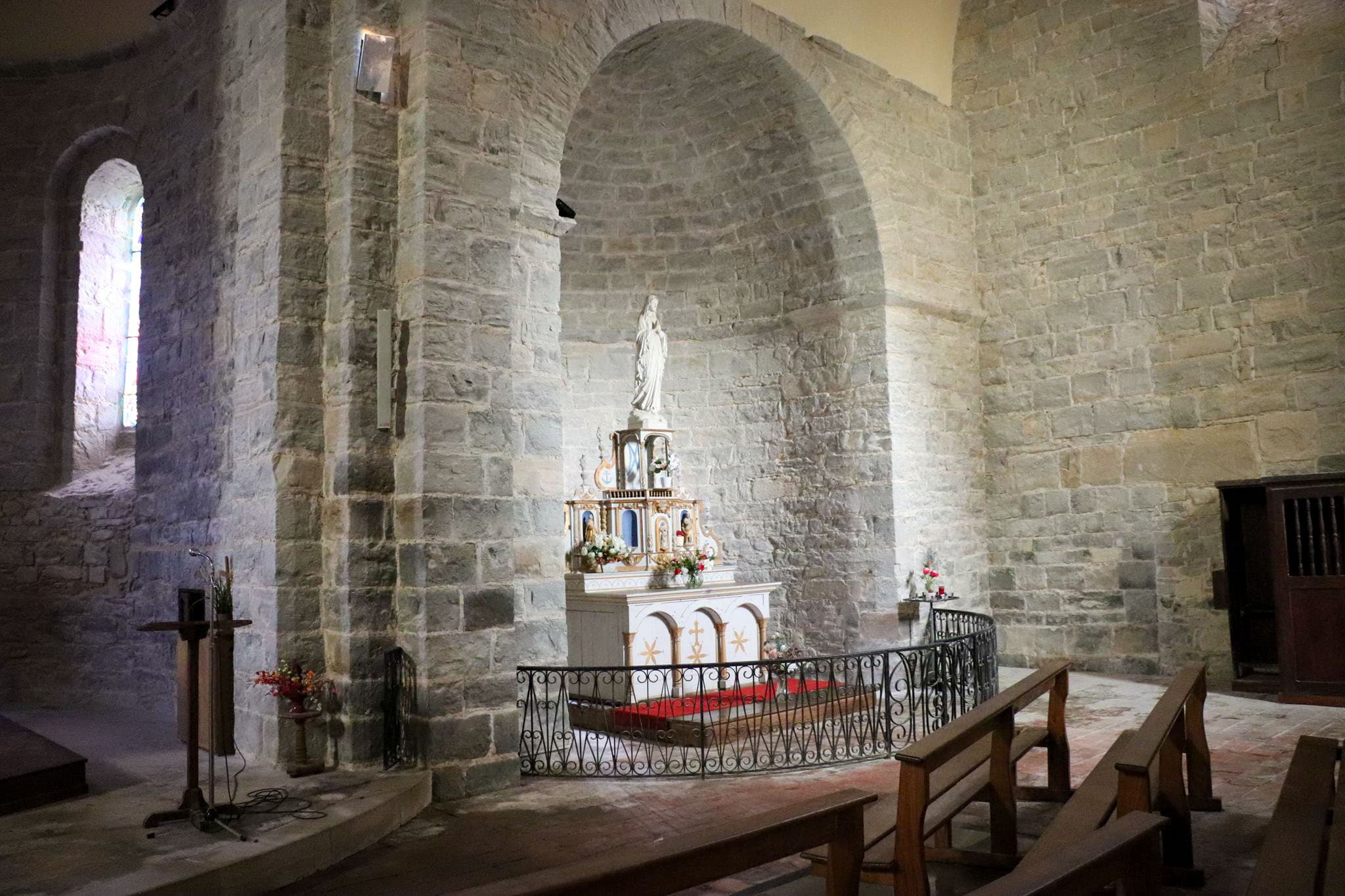 Abbaye-sauvelade-bearn-chapelle-retable