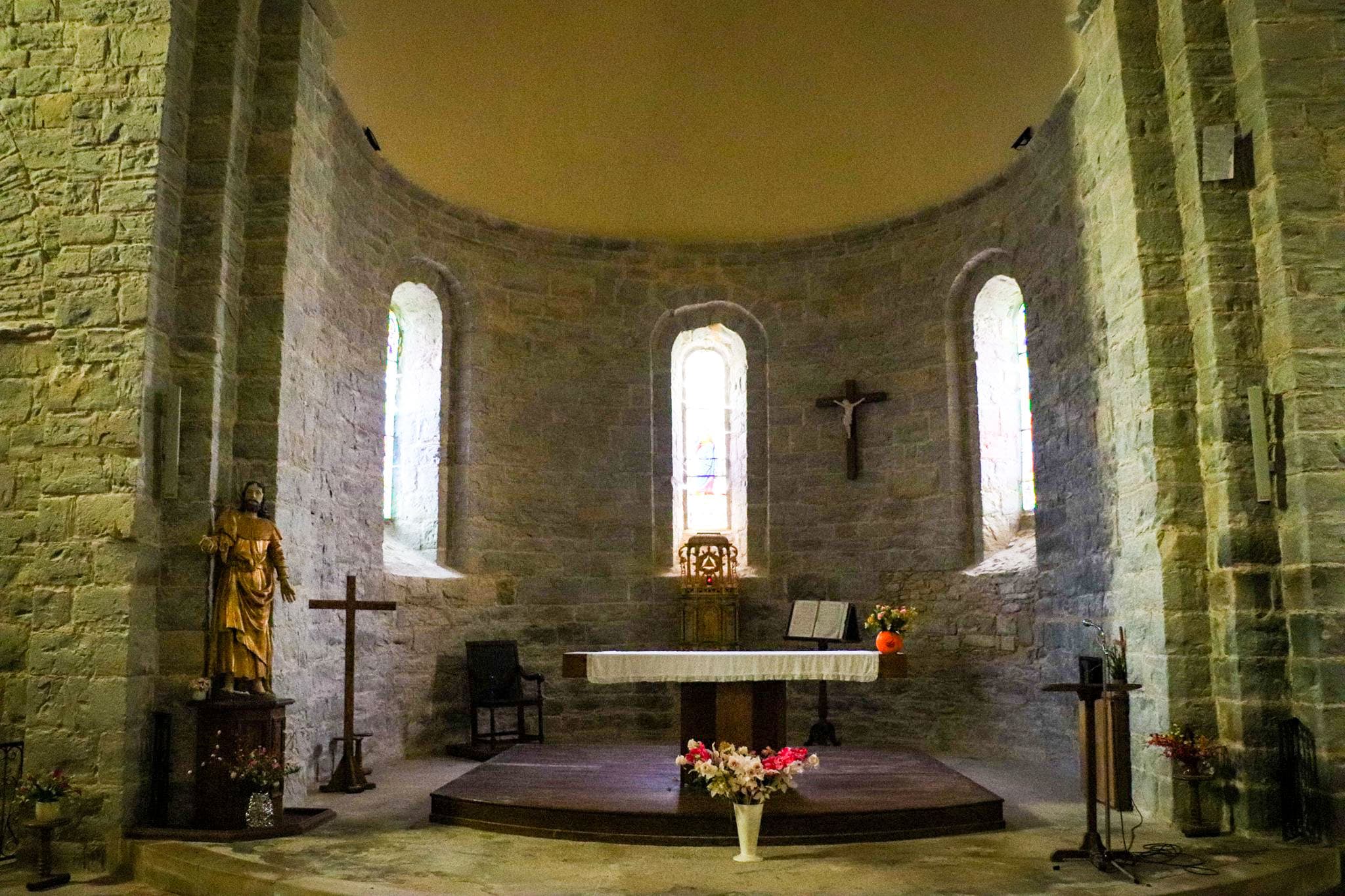 Abbaye-sauvelade-eglise-autel