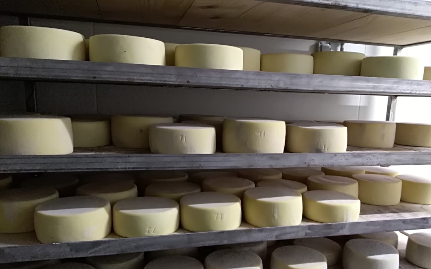 Affinage fromages Ferme Etxepareborda