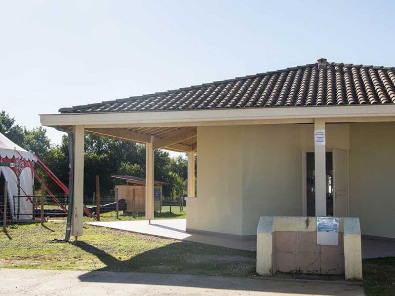Aire de camping-car Frontenac