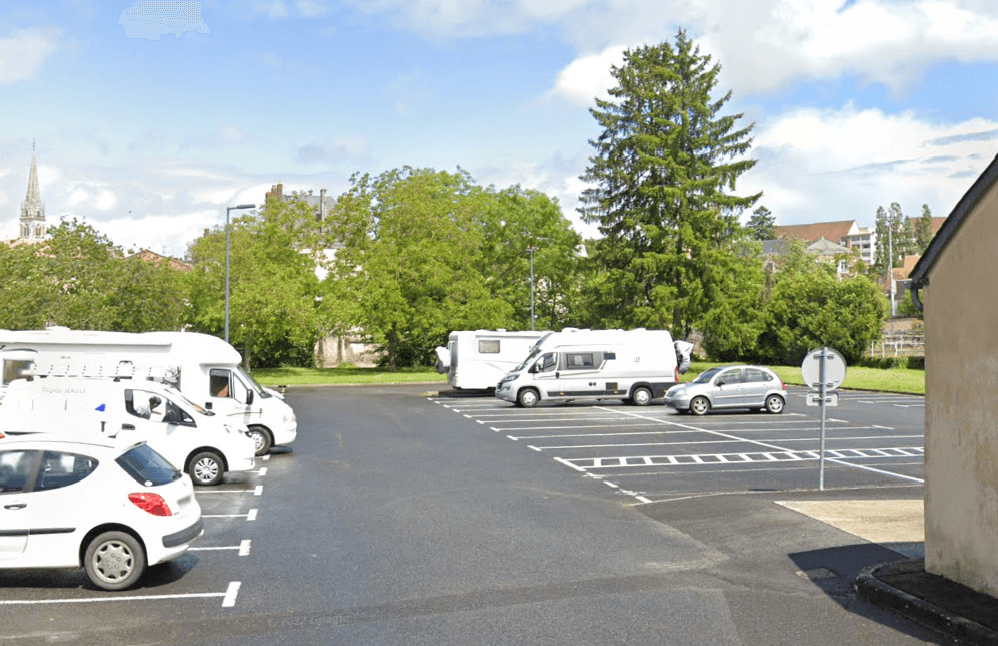 Aire de camping-cars Montmorillon