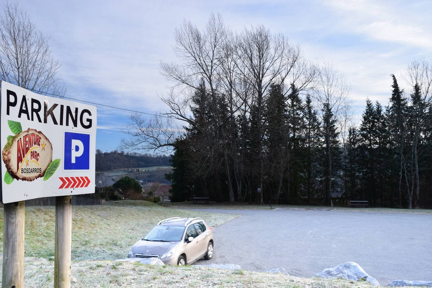 Aire de pique-nique - Bosdarros - parking