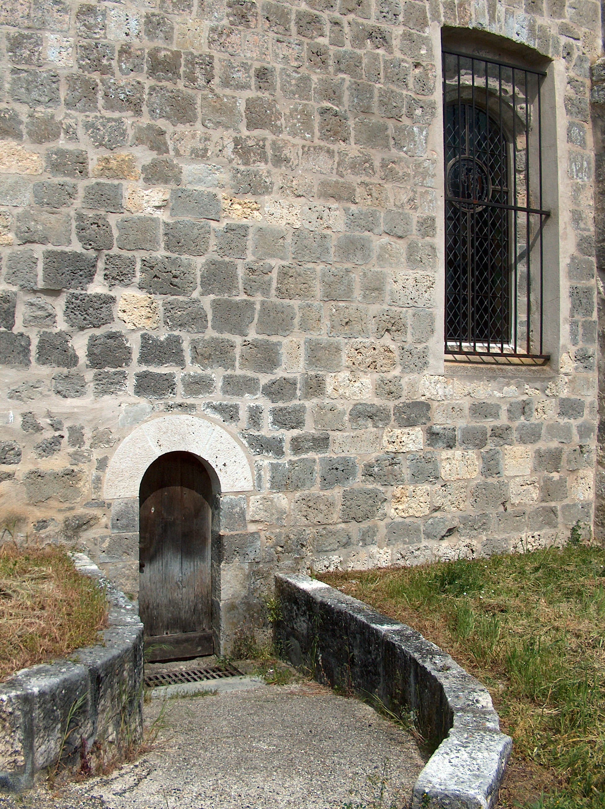 Ambrus (1)