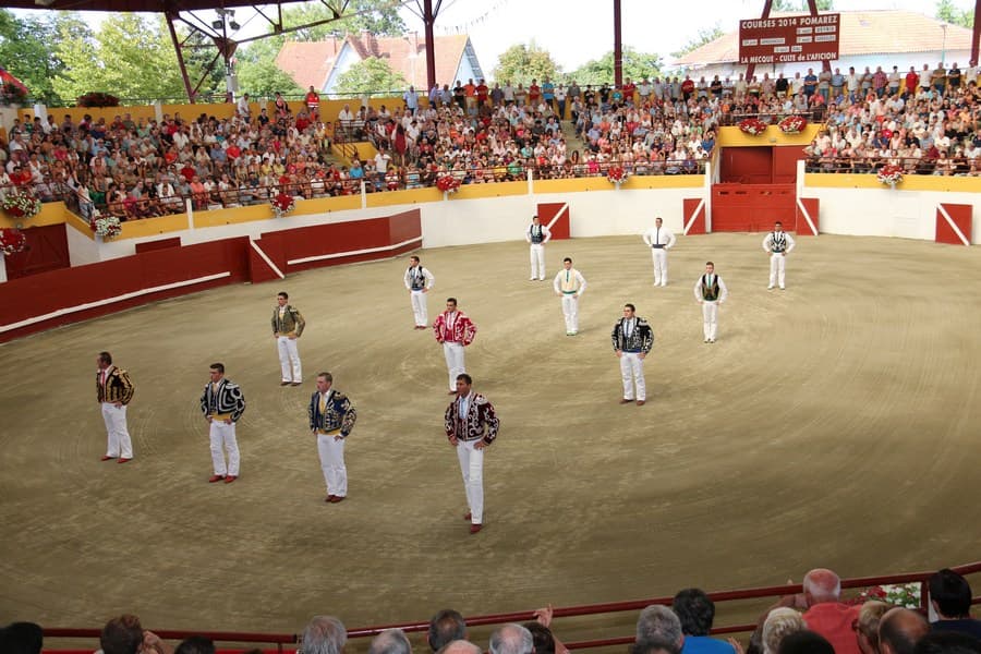 Arènes et course Pomarez