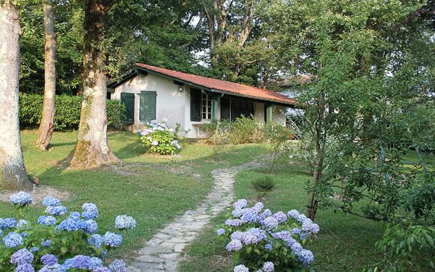 Asc_Iratzean_Jardin2
