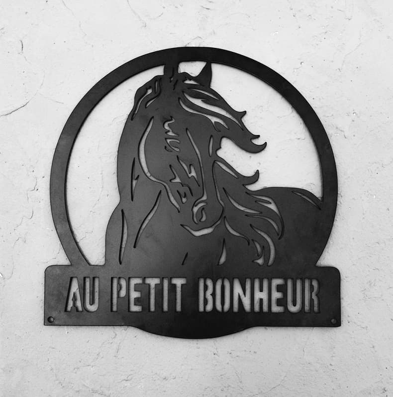 Au Petit Bonheur